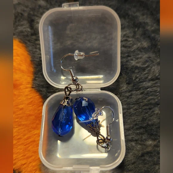 Glass bead earrings - Picture 4 of 4